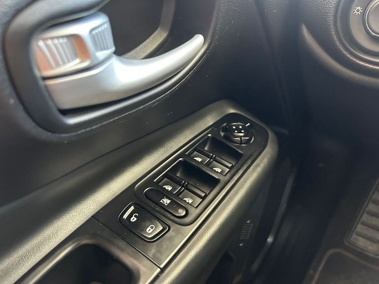 Jeep Renegade Long. T270 1.3 TB 4x2 Flex Aut.