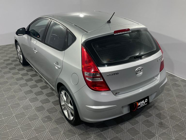 Hyundai i30 2.0 16V 145cv 5p Mec.