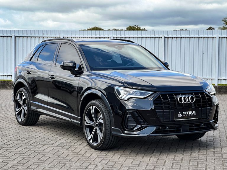 Audi Q3 Perf. Black 2.0 TFSI Tiptr. Quattro