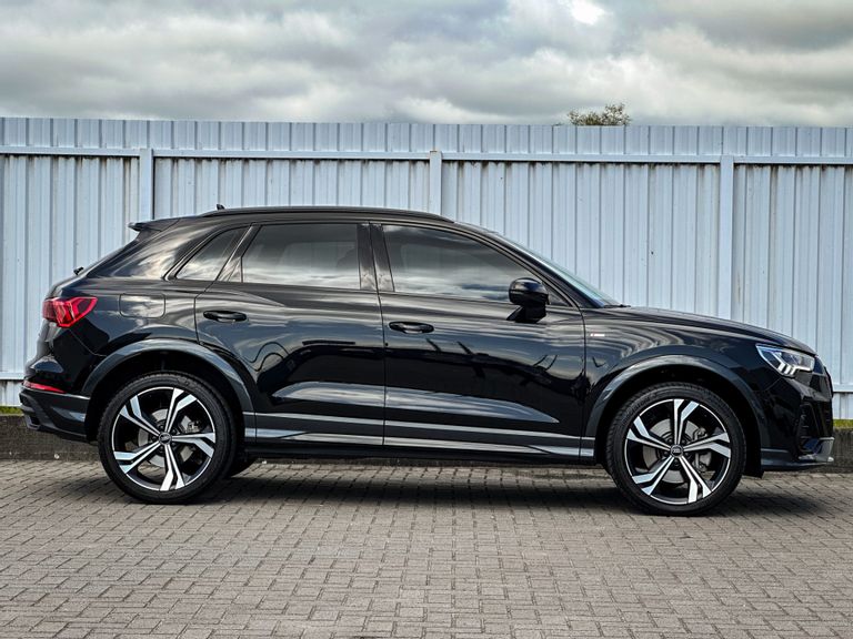 Audi Q3 Perf. Black 2.0 TFSI Tiptr. Quattro