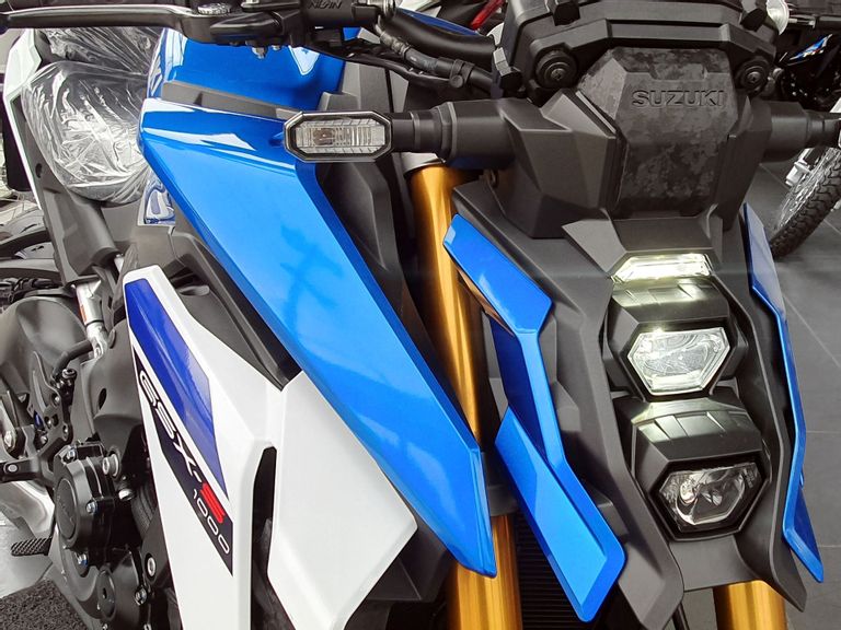 SUZUKI GSX-S 1000