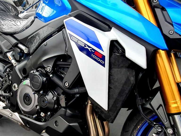 SUZUKI GSX-S 1000