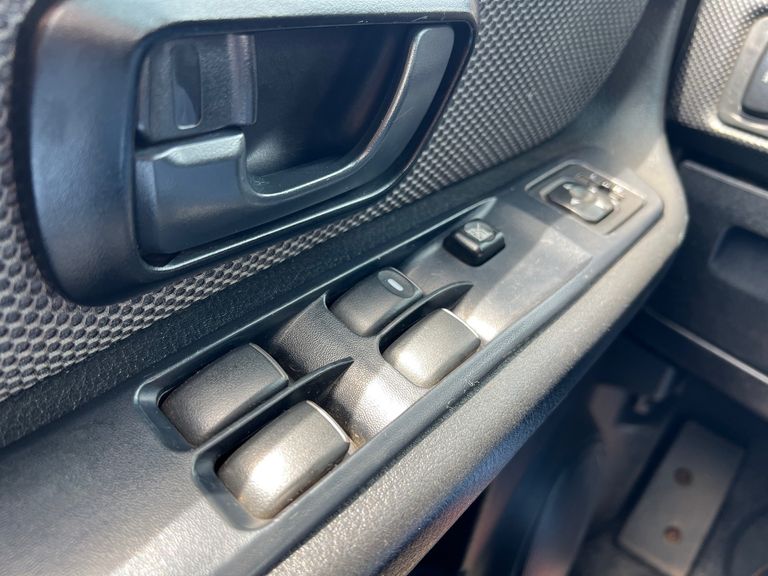 Mitsubishi Pajero TR4 2.0/ 2.0 Flex 16V 4x4 Aut.