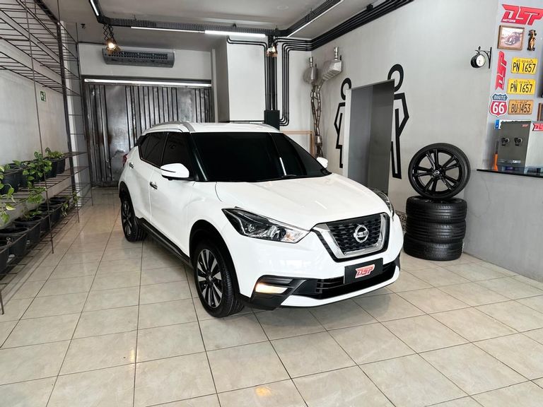 Nissan KICKS SL 1.6 16V FlexStar 5p Aut.