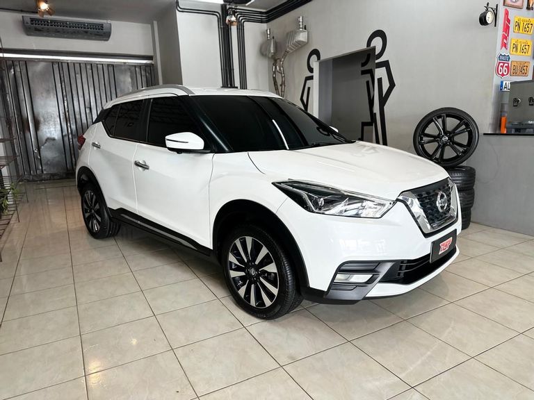 Nissan KICKS SL 1.6 16V FlexStar 5p Aut.