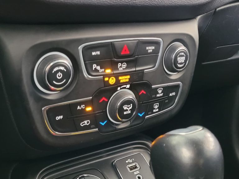 Jeep COMPASS TRAILHAWK 2.0 4x4 Dies. 16V Aut.