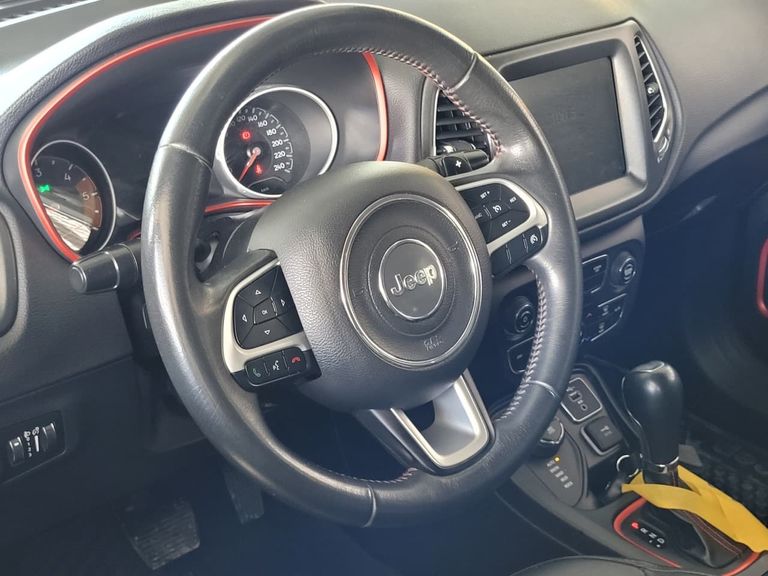 Jeep COMPASS TRAILHAWK 2.0 4x4 Dies. 16V Aut.