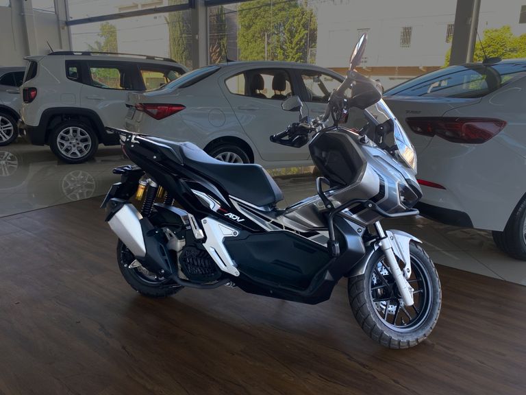 HONDA ADV 150