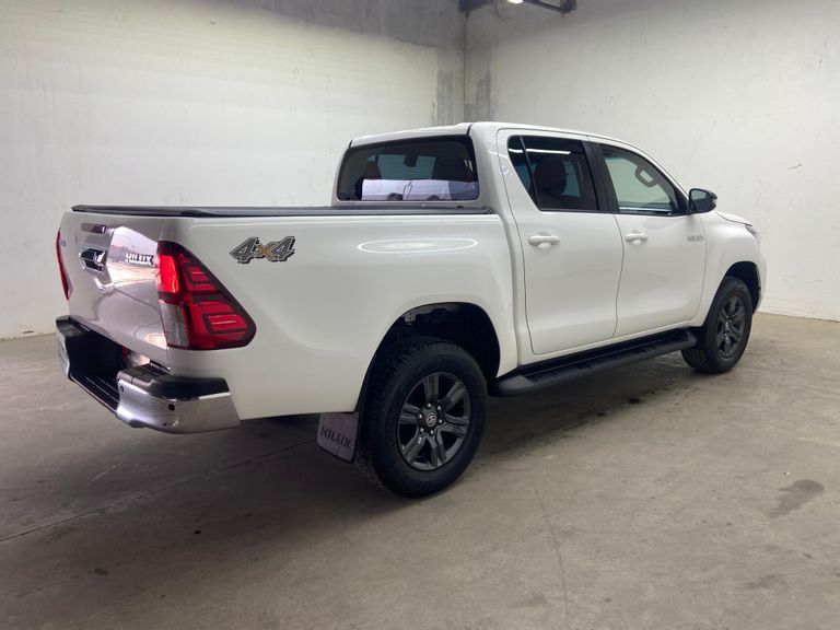 Toyota Hilux CD SR 4x4 2.8 TDI Diesel Aut.