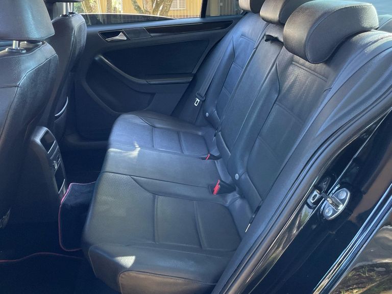 VolksWagen JETTA Comfortline 2.0 T.Flex 8V 4p Tipt.