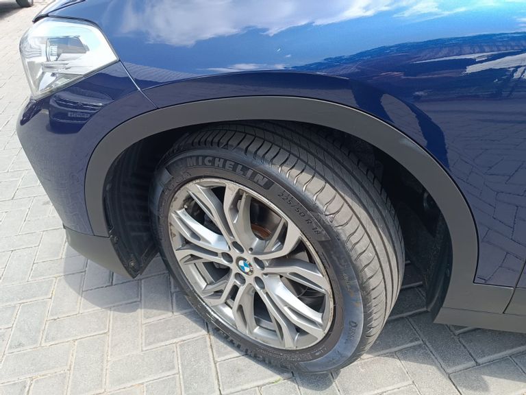 BMW X2 SDRIVE 18i 1.5 ActiveFlex 136cv Aut.