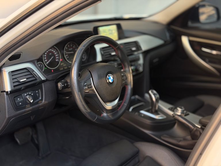 BMW 320iA Modern/Sport TB 2.0/A.Flex/GP 4p