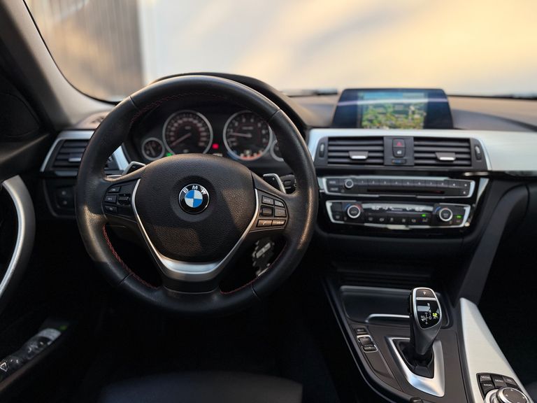 BMW 320iA Modern/Sport TB 2.0/A.Flex/GP 4p