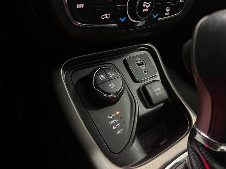 Jeep COMPASS LONGITUDE 2.0 4x4 Dies. 16V Aut.