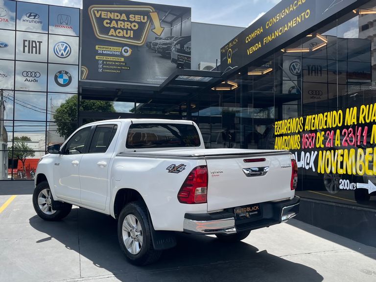 Toyota Hilux CD SR 4x4 2.8 TDI Diesel Aut.