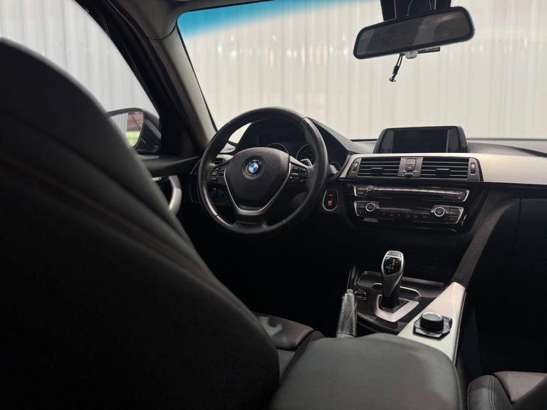 BMW 320iA Modern/Sport TB 2.0/A.Flex/GP 4p