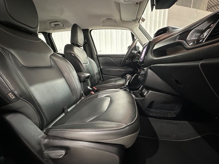 Jeep Renegade Long. T270 1.3 TB 4x2 Flex Aut.