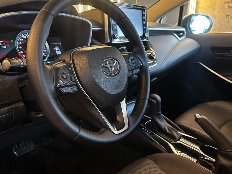 Toyota Corolla XEi 2.0 Flex 16V Aut.