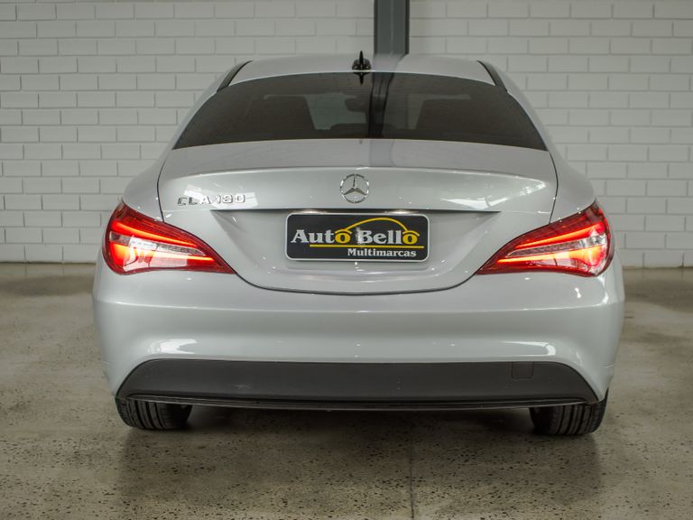 Mercedes CLA-180 1.6 16V 122cv Aut.