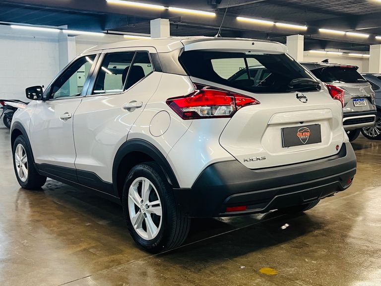 Nissan KICKS Active S 1.6 16V Flex Aut.