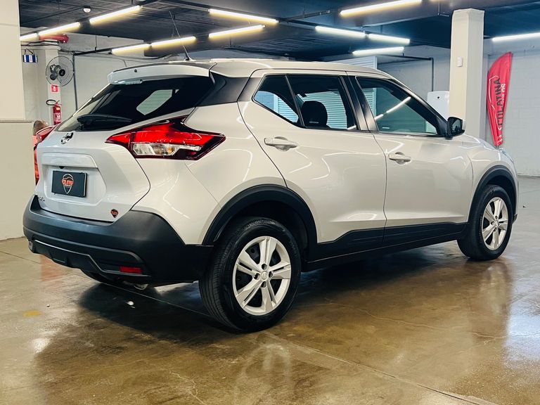 Nissan KICKS Active S 1.6 16V Flex Aut.