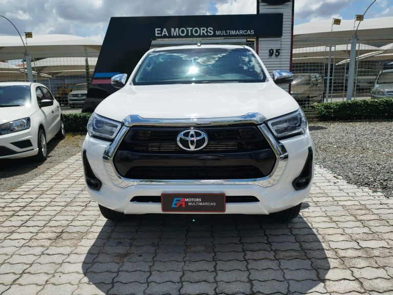 Toyota Hilux CD 4x4 2.8 Diesel Mec.