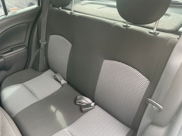 Nissan MARCH S 1.6 16V FlexStart 5p