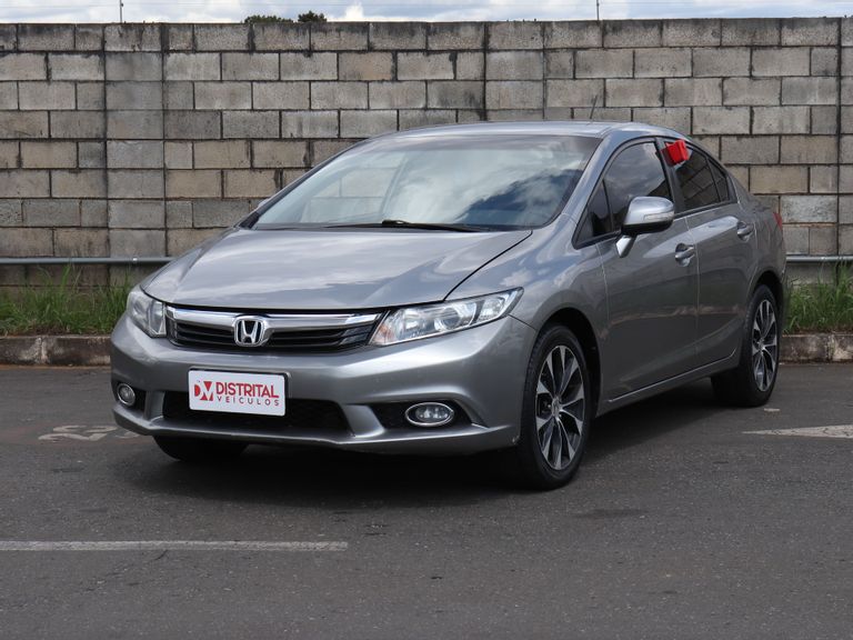 Honda Civic Sedan LXS 1.8/1.8 Flex 16V Aut. 4p