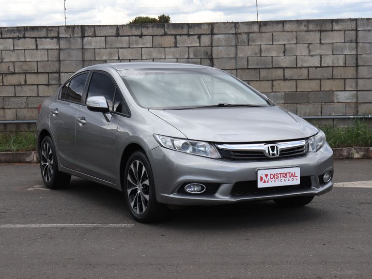 Honda Civic Sedan LXS 1.8/1.8 Flex 16V Aut. 4p