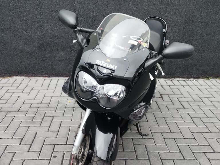 SUZUKI GSX 750 F