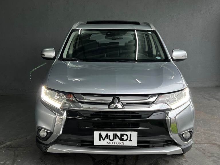 Mitsubishi OUTLANDER 2.0 16V 160cv Aut.