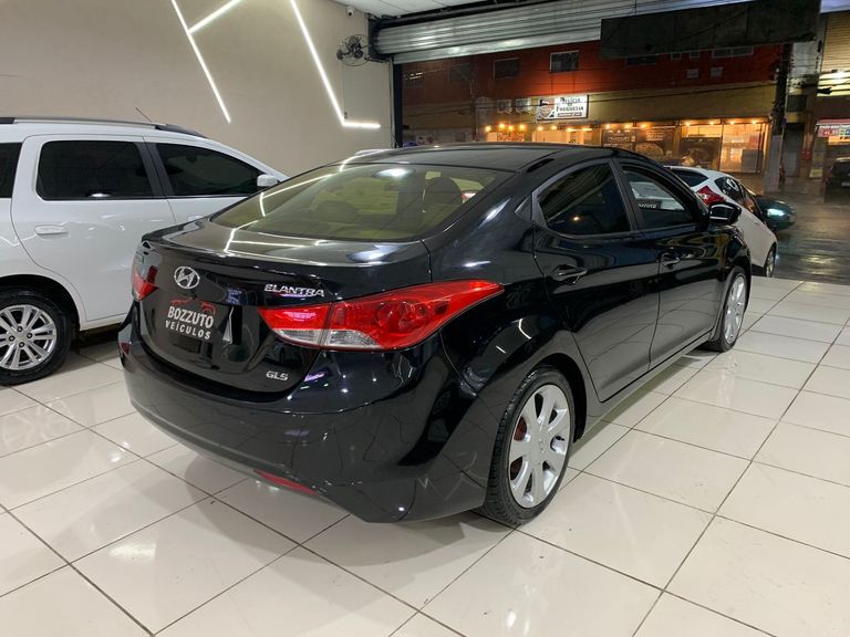 Hyundai Elantra GLS 1.8 16V Aut.