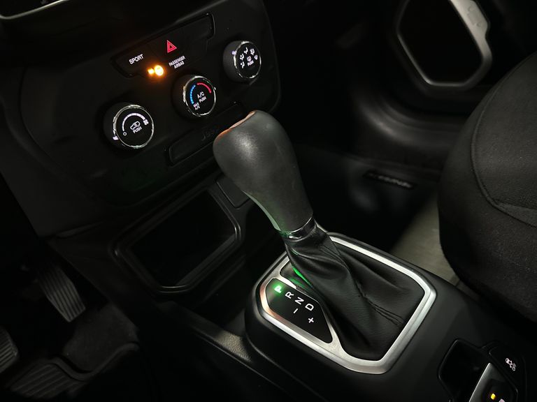 Jeep Renegade STD 1.8 4x2 Flex 16v Aut.