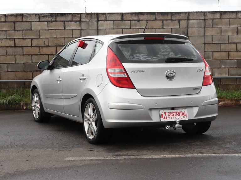 Hyundai i30 2.0 16V 145cv 5p Mec.