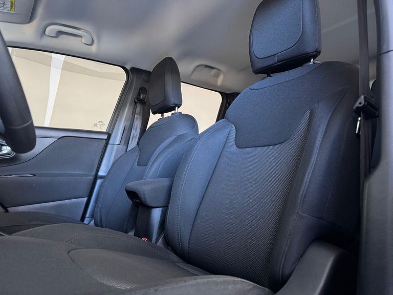 Jeep Renegade1.8 4x2 Flex 16V Aut.