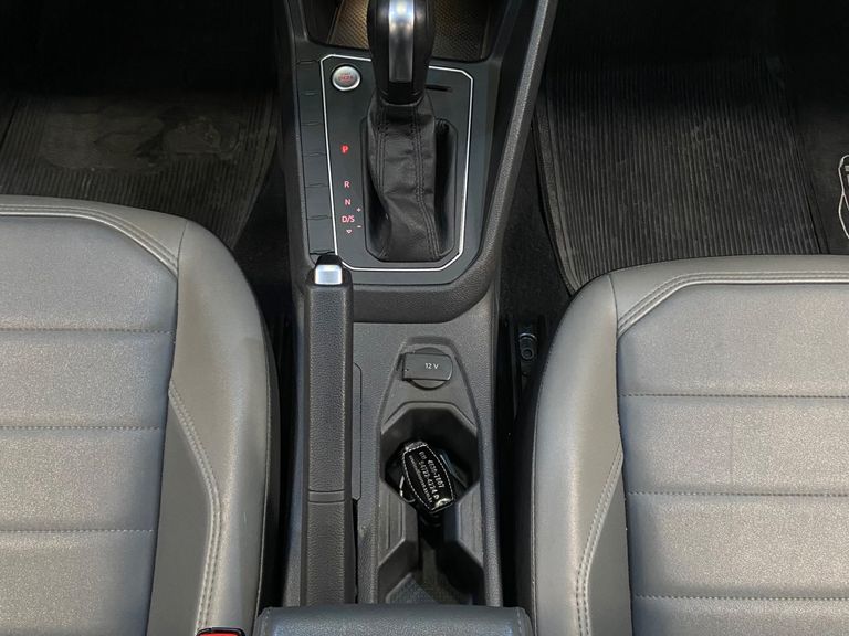 VolksWagen Nivus Highline 1.0 200 TSI Flex Aut.