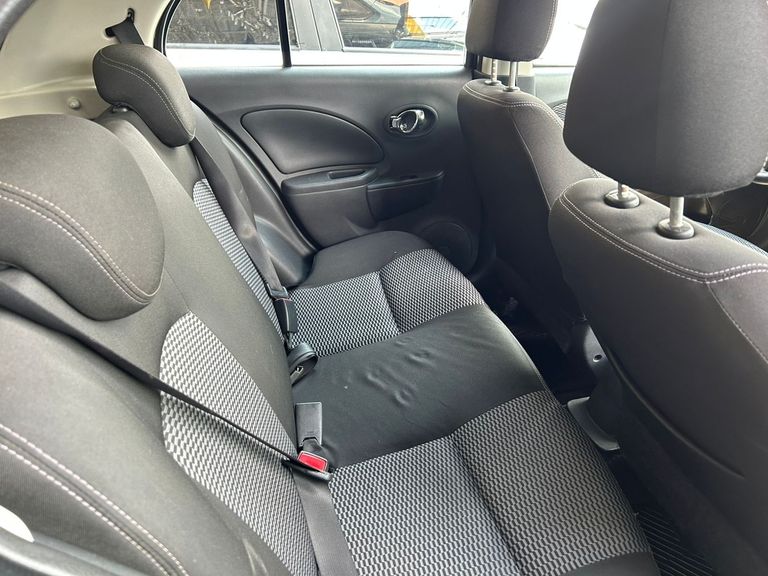 Nissan MARCH SV 1.0 12V Flex 5p