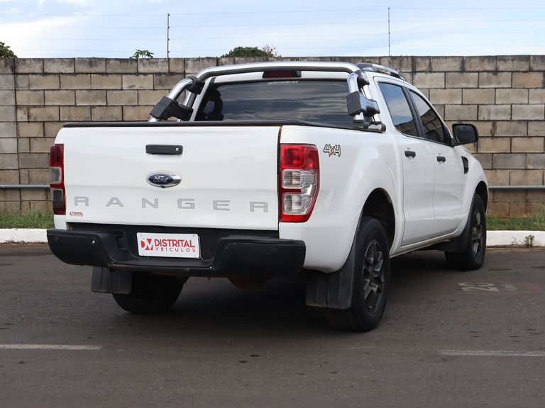 Ford Ranger XLS 2.2 4x4 CD Diesel Mec.
