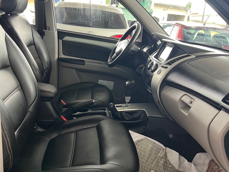 Mitsubishi Pajero DAKAR HPE 3.2 4x4 T.I Dies 5p Aut