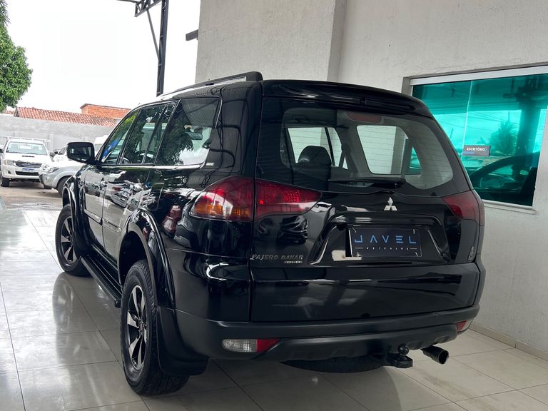 Mitsubishi Pajero DAKAR HPE 3.2 4x4 T.I Dies 5p Aut