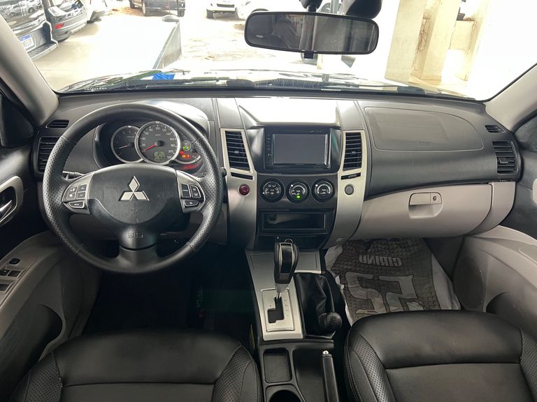 Mitsubishi Pajero DAKAR HPE 3.2 4x4 T.I Dies 5p Aut