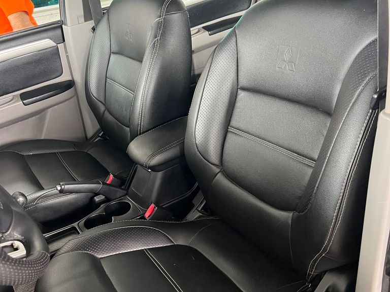 Mitsubishi Pajero DAKAR HPE 3.2 4x4 T.I Dies 5p Aut