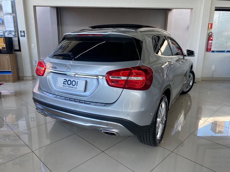 Mercedes GLA 200 Enduro 1.6 TB 16V Flex Aut.