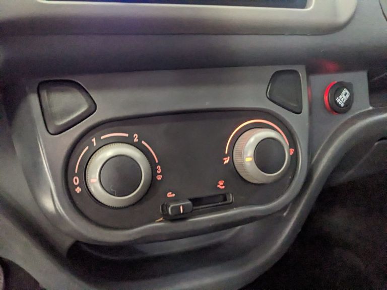 Fiat UNO VIVACE Celeb. 1.0 EVO F. Flex 8V 3p