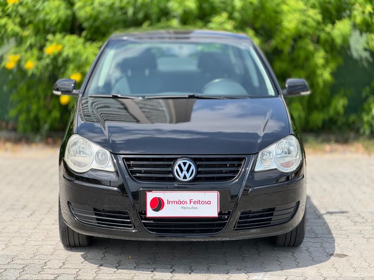 VolksWagen Polo Sedan 1.6 Mi Total Flex 8V 4p