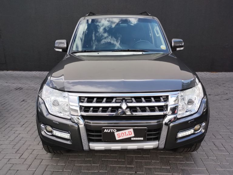 Mitsubishi Pajero HPE Full 3.2 4x4 T.I.Dies. 5p Aut