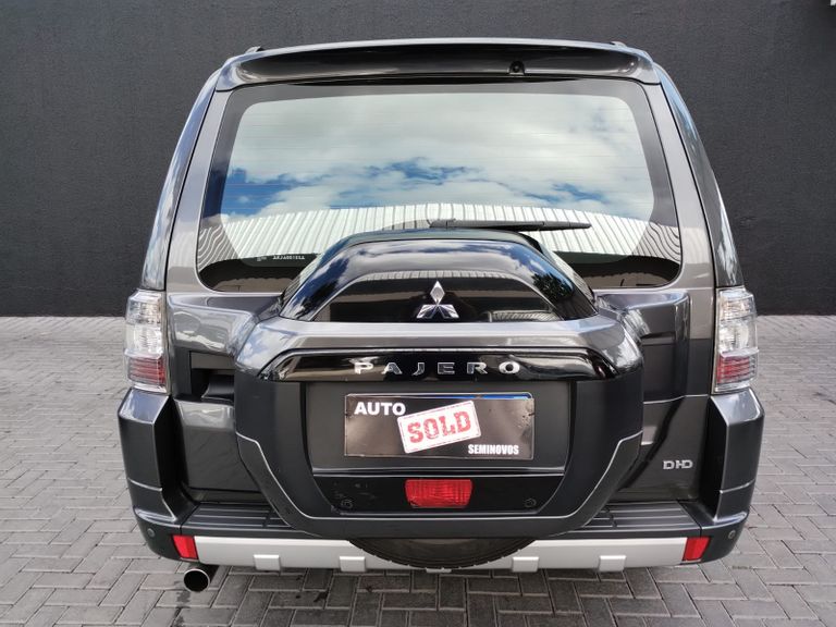 Mitsubishi Pajero HPE Full 3.2 4x4 T.I.Dies. 5p Aut