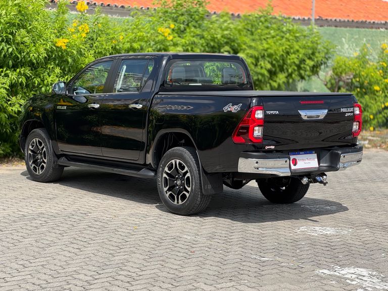 Toyota Hilux CD SRX 4x4 2.8 TDI 16V Diesel Aut.