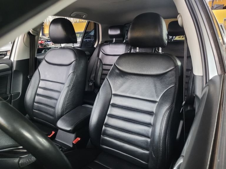 VolksWagen Golf Comfortline 1.4 TSI 140cv Aut.