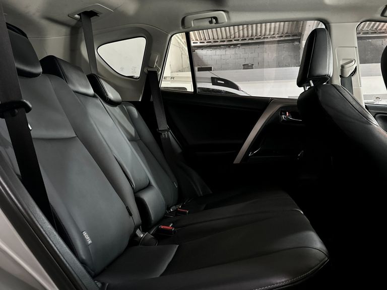 Toyota RAV4 2.0 4x2 16V Aut.